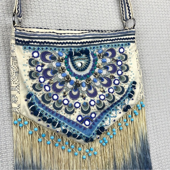 Labellum By Hillary Scott Hand Beaded Boho Blue Ombre Fringe Crossbody Bag - Picture 4 of 14